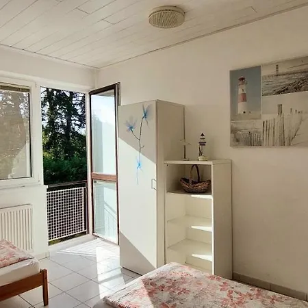Apartment Schieszl 1 *